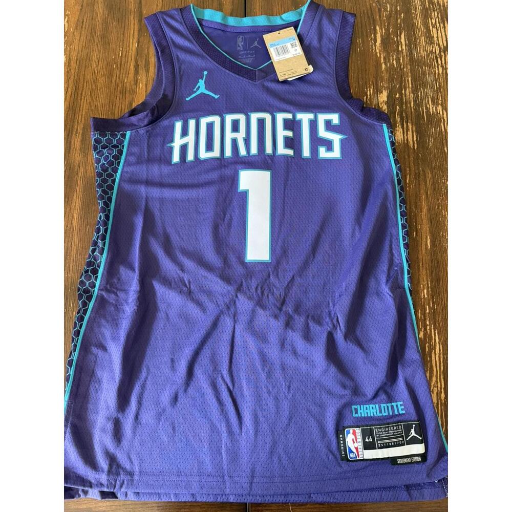 LaMelo Ball Purple Charlotte Hornets Swingman Jersey Statement Size M  New
